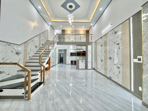 5,2 tỷ nhà mặt tiền đường vũng việt kinh doanh gần chợ và trường học