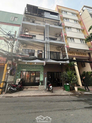 tòa nhà 5 tầng, vị trí đắc địa, ngay ga t3, dt 7,5x14m, thu nhập 100tr/th, giá tốt chỉ 29,5 tỷ tl