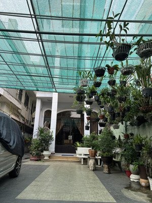 hiếm! chính chủ cần bán nhà mt nguyễn văn đậu, bt, 5.6x36, nở hậu 10m, 5 tầng, giá 33 tỷ (tl)