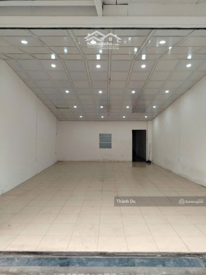 cho thuê mặt bằng văn phòng, kho hàng thạch cầu long biên diện tích gần 100m - giá 8tr/thg