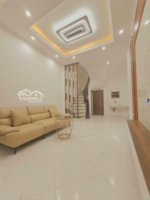 siêu đẹp,bán nhà phố thái thịnh, 100m ra phố, gần chợ , ngõ thông,32m*6tầng, 9tỷ3