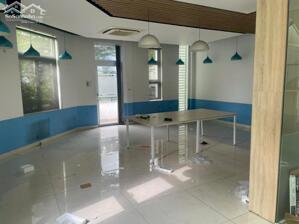 Biệt thự góc 2MT khu Gia Hoà - Khang Điền đầy đủ công năng