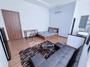 studio ban công full tiện nghi - xa lộ hà nội, metro 100m