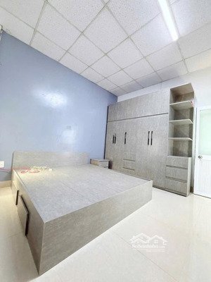 nhà 2 tầng kiên cố kiệt chuẩn 2,5m k282/.. hà huy tập ( cách đường 10m oto đậu đỗ 24/7)