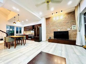 bán nhà phố mega village,dt đất 75m2, full nội thất,giá 8,8 tỷ còn tl,lh 
