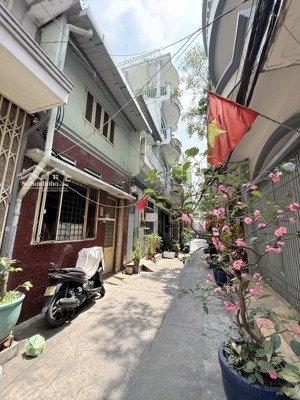 vì sao nhà nở hậu được săn lùng? nhà ngang 5m cực hiếm ngay trung tâm quận 1, nhỉnh 10tỷ