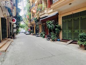 Chủ Cần Tiền, Bán Gấp Nhà Phân Lô Ô Tô Tránh Ven Hồ Đền Lừ 66M2 5T MT 4.6M Giá 23.9 Tỷ