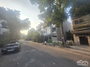 bán căn nhà 144m trục đường 16m khu dân cư khang an giá 15 tỷ ( sổ sẵn )