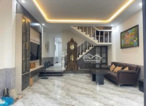 bđs dòng tiền! nhà đẹp 3 tầng mt võ như hưng. trung tâm mỹ an ven sông hàn.