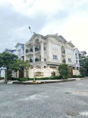 bán biệt thự 529m2, 2 mặt tiền khu bình lợi, có thang máy - 23x28m, 3 tầng - giá bán 45 tỷ