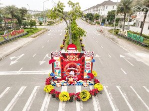 rẻ 1/2 khu vực cách địa phận hà nội 50m cạnh đại đô thị sun group 200ha.giá và ưu đãi tốt nhất