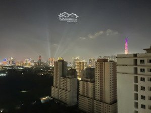 bán cặp căn hộ đầu hồi a1206 - 84m2 - vị trí đẹp nhất tầng - giá 5 tỷ