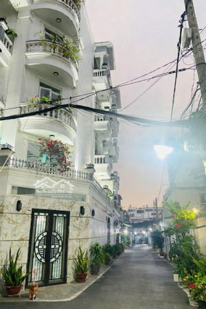 nhà mới full nội thất, h 6m ôtô vào nhà, gần chợ xóm mới, gần k tham lương* 60m2*2tầng* giá 7,08 tỷ