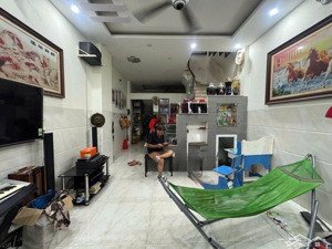 bán nhà gần bv 175 53m (4.2x12) 4 tầng 4pn phù hợp gđ đa thế hệ 5.9 tỷ tl mạnh