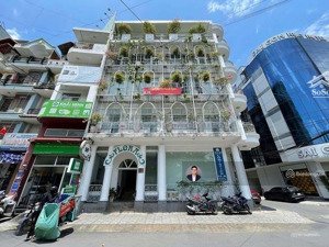 bán siêu phẩm dòng tiền ks ngay mặt tiền trần não - dt 10x16m - 6 tầng - hđt 150 tr/th - giá 38 tỷ