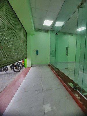 cho thuê nhà mặt phố giải phóng - văn phòng - siêu thị - showroom - spa, 97m2 x 5t - mặt tiền 5.5m