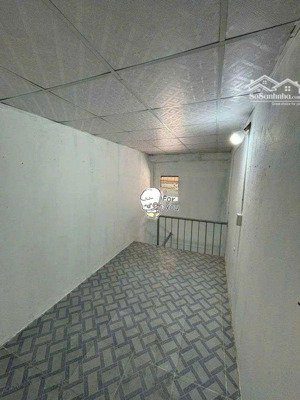 cho thuê nhà trọ có gác gần cầu sài gòn, bình thạnh, gía chỉ 3 triệu.