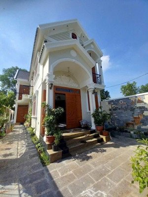 biệt thự mini dt 8x26m, 1 lầu 3pn 3wc nội thất cao cấp đường xe hơi bình mỹ củ chi tp hcm 4,9tỷ