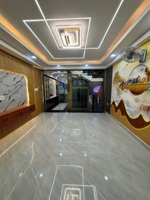 bình tân, nhà 5 tầng 80m2, thang máy, gần mặt tiền, giá rẻ 8 t.ỷ hơn