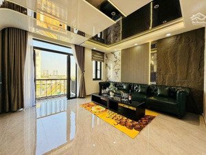 nhà cần bán nhanh đầu năm lê văn sỹ p.phú nhuận. giá: 6,3 tỷ. dt:90m2. 4tầng. sổ hồng riêng