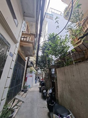 nhà c4 phố vĩnh phúc 55m2, 2 thoáng, ngõ 2m, 3 xe máy tránh, gần ô tô, gần phố, qh ổn định, đầu tư