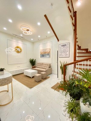 bán nhà phố đại từ 38m2, 5 tầng, ngõ 3m, gần hồ linh đàm, giá 7.36 tỷ, sổ đỏ