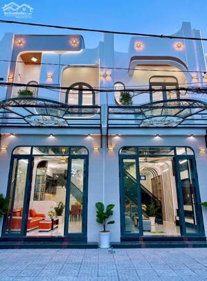 Nhà trệt lầu xây mới Full nội thất - Lộ 8m - Hẻm 122 Đường Nguyễn Thông