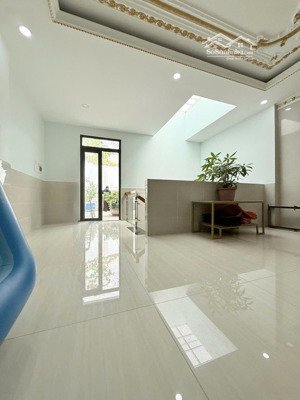 bán nhà khu vực gần giao lộ tỉnh lộ 10 bình tân