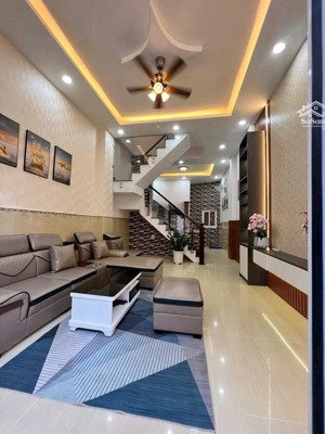 cần bán nhà hà huy giáp đường xe hơi cách gò vấp 10 phút - đi sân bay thuận tiện