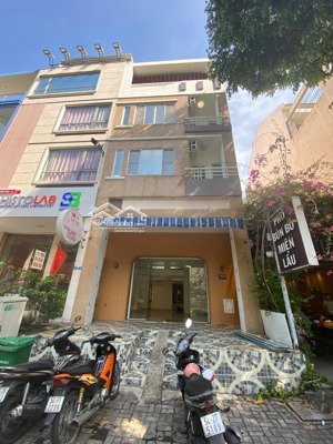 cho thuê nhà nguyên căn mặt tiền đường phạm thái bường, phú mỹ hưng 6x18m, 6 tầng dtsd hơn 400m2