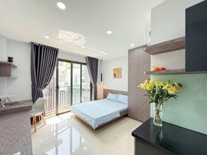 khai trương căn hộ ban công full nội thất 42m2 hoàng văn thụ phú nhuận gần ngã tư phú nhuận quận 1
