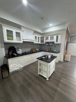 bán chung cư đầy đủ nội thất 2 phòng ngủ 2 vệ sinh