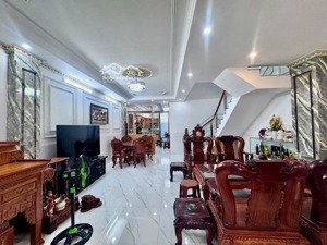 kẹt tiền cần bán gấp nhà liên kế bà rịa city gate - giá 6.5 tỷ có sổ, lh phạm yến