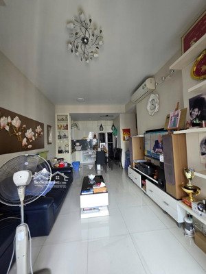 cần bán căn số 9 tháp gm2 view đông hồ bơi toà golden mansion - novaland nội thất đầy đủ 