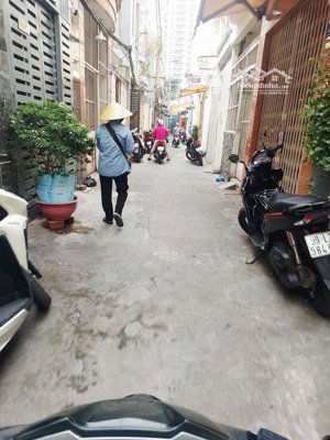 nhà 4 tầng hẻm gần chợ phạm thế hiển phường 4 quận 8