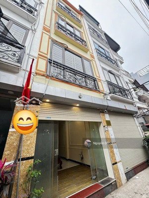 nhà đẹp 4 tầng thiết kế 4 phòng ngủ rộng rãi, công năng chuẩn chỉnh cho gia đình ở lâu dài.