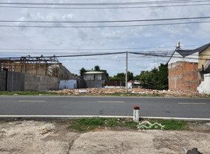 cần tiền làm ăn bán 900m2 ql 80, giá 6.3ty hướng đi về sadec, giá bao giấy tờ cho bên mua