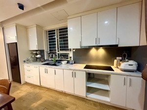 cho thuê căn hộ 3pn, 2wc, đầy đủ nội thất tại vinaconex 7, 136 hồ tùng mậu. 15 triệu vnd, 100m2