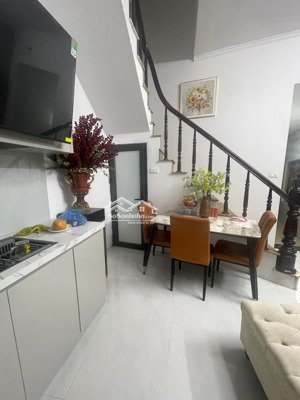 bán nhà siêu hot mặt phố phan phù tiên, mặt phố kinh doanh tốt, phố oto có vỉa hè 20m3t 7.95 tỷ