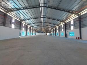 Cho thuê kho xưởng trong khu công nghiệp dt 5.500m² Đức Hòa, Long An giá 380tr/tháng Lh: 0949 861 287
