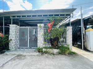 nhà diên an gần đường huỳnh thúc kháng giá tốt mua ở diện tích : 203.8m2 ( ngang 5.6m )