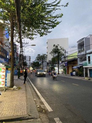 mặt tiền kd hưng phú, quận 8, 3 tầng, đường nhựa 20m, 4x20m, chỉ nhỉnh 10 tỷ