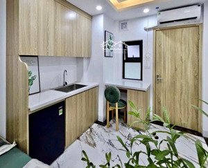 tòa ccmn phố bạch mai cách ô tô 20m, lô góc, ngõ thông, 16pkk - dt 80t/tháng, 77,3m2 giá 15,2 tỷ