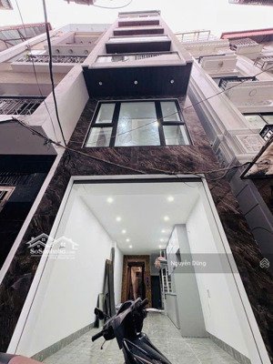 siêu phẩm nhà 7 tầng thang máy full nội thất ở luôn, vị trí ngay cạnh aeon mall & cầu vĩnh tuy