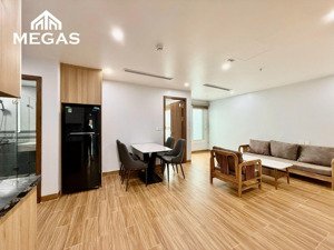 cho thuê chdv cách tây hồ 2p đi bộ, 2n2vs siêu rộng full nội thất vào ở ngay, ngoc oto đậu cửa