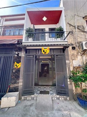 nhỉnh 4 tỷ - hương lộ 2 - 4 x 10 - 2 tầng đúc hxh đỗ cửa