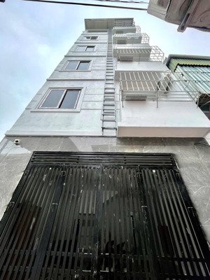 bán căn nhà dòng tiền 50tr/tháng thạch bàn hơn 12 tỷ-66m2-6 tầng-mt 5m-11 phòng khép kín-pccc đầy