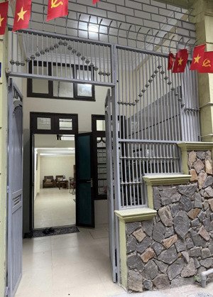 cho thuê nhà riêng ngõ 512 hoàng hoa thám, ba đình diện tích 62m x 2 tầng