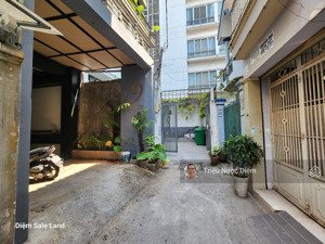 siêu phẩm căn hộ dòng tiền khủng 27 căn hộ hđ khoán 10 năm 240triệu/tháng 9 tầng hxh điện biên phủ