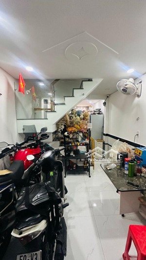 nhà mới q12 3 bước ra hẻm ô tô nhỉnh 2.7 tỷ